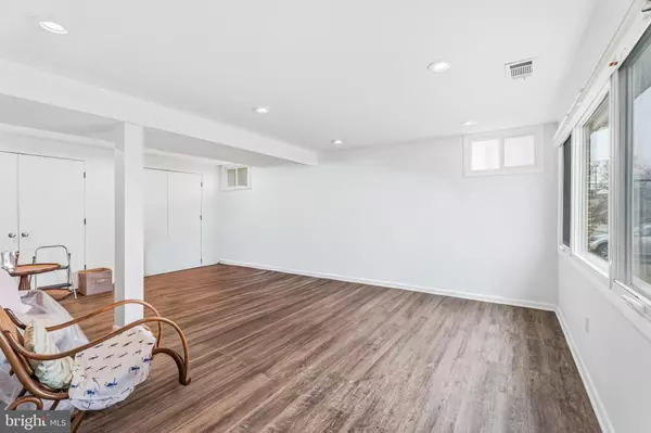 Lutherville Timonium, MD 21093,60 BELMORE RD