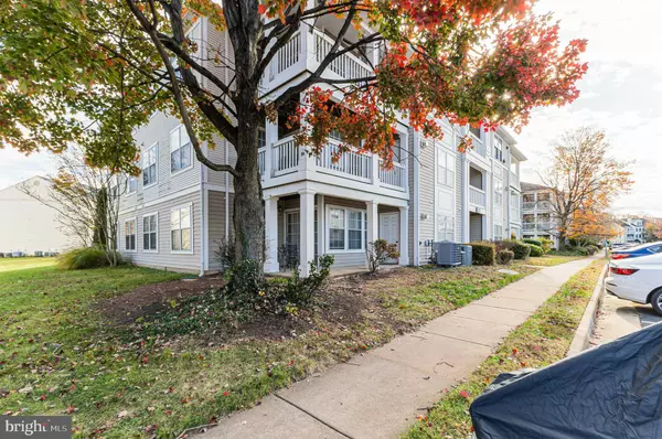 Manassas, VA 20109,8091 LACY DR #201