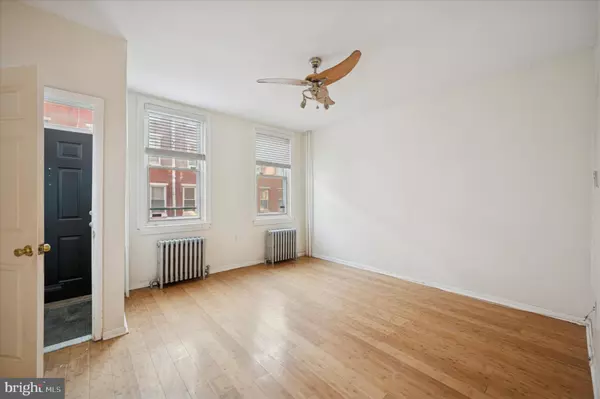 Philadelphia, PA 19123,1000 N RANDOLPH ST