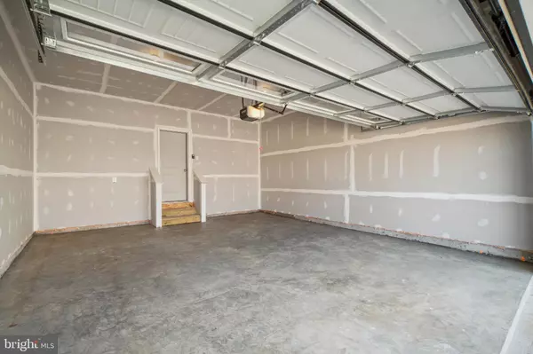 Rosedale, MD 21237,5 COMES RIDGE CT