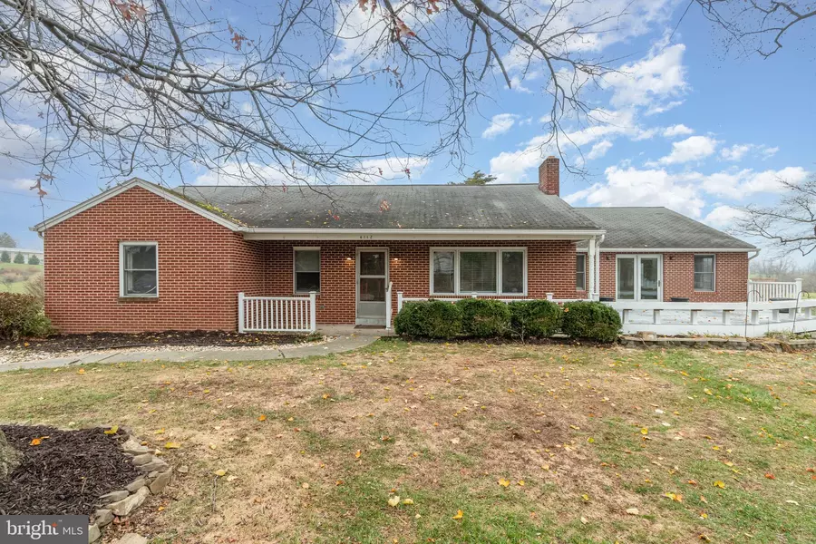 6112 LINGLESTOWN RD, Harrisburg, PA 17112