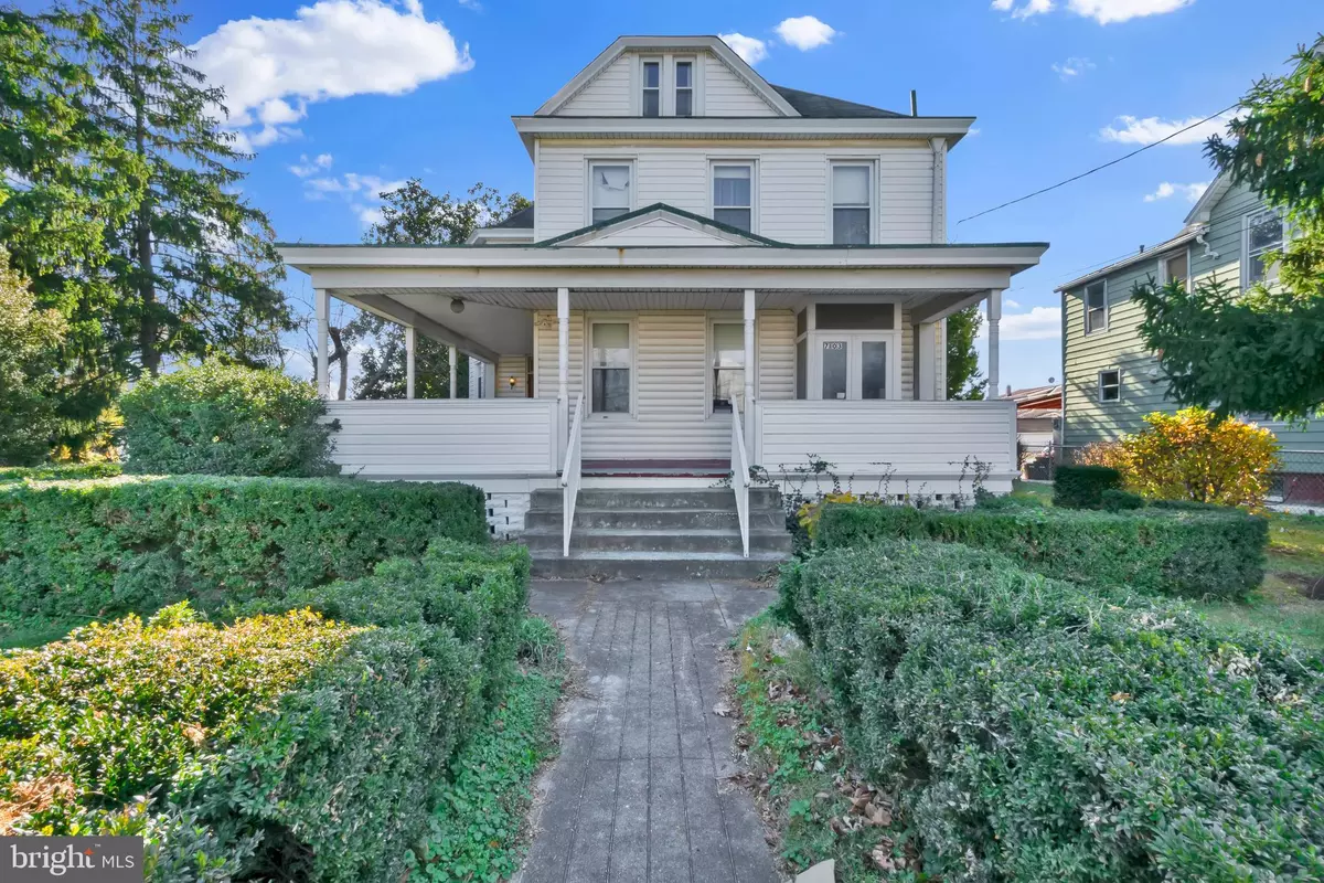 Dundalk, MD 21222,7103 HOLABIRD AVE