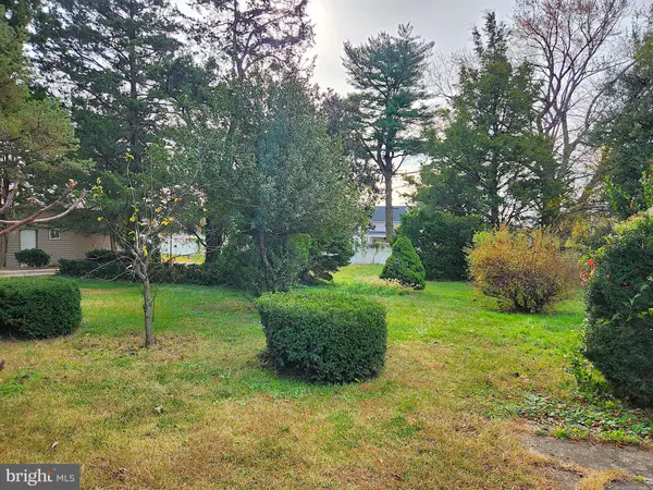 Dundalk, MD 21222,7103 HOLABIRD AVE