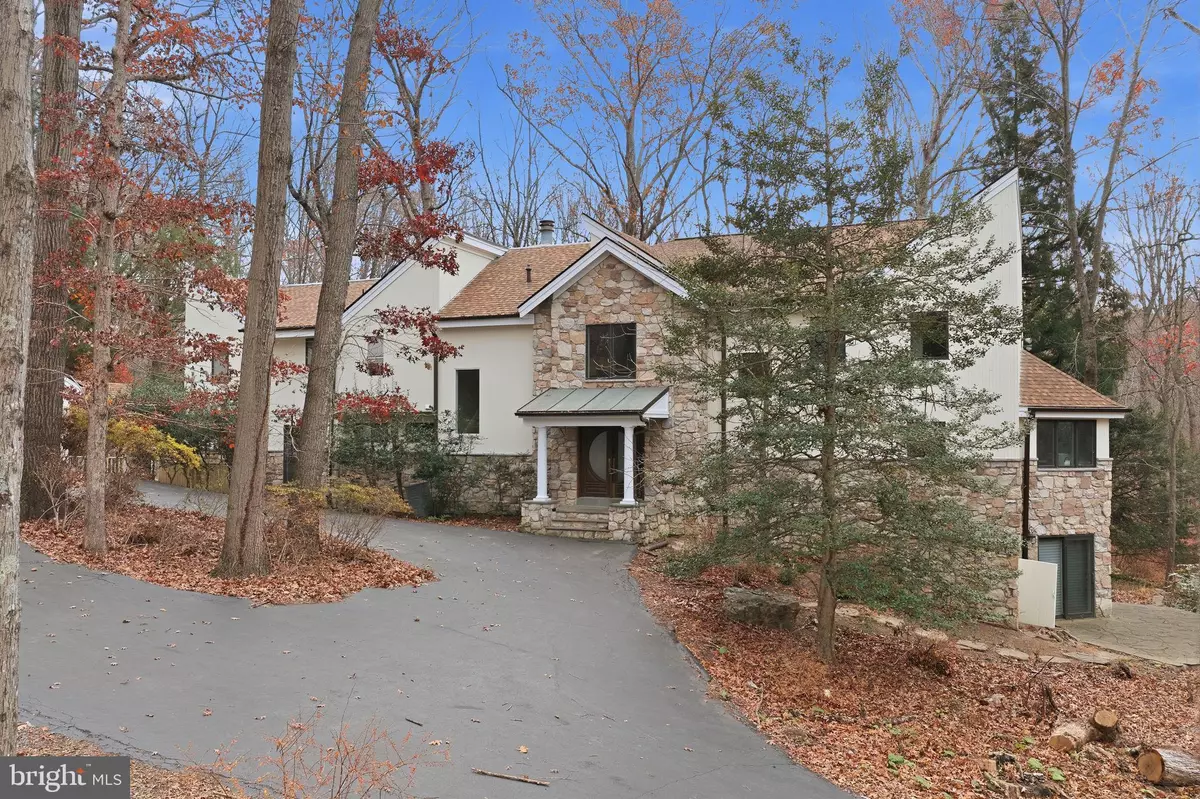 Great Falls, VA 22066,10701 SYCAMORE SPRINGS LN