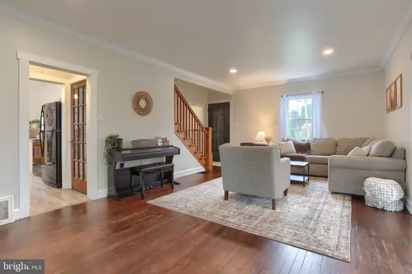 Womelsdorf, PA 19567,23 MAIN ST