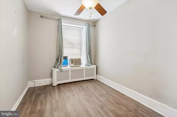 Philadelphia, PA 19128,352 CARSON ST