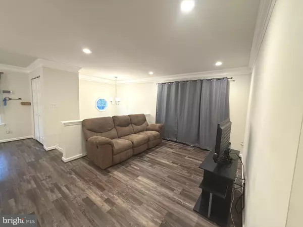 Pasadena, MD 21122,809 DUVALL HWY