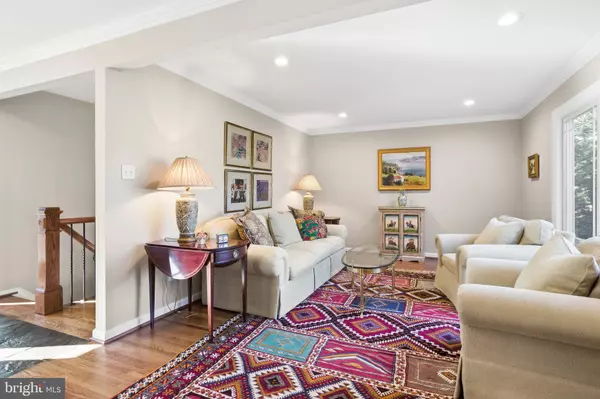 Fairfax, VA 22032,9308 ASHMEADE DR