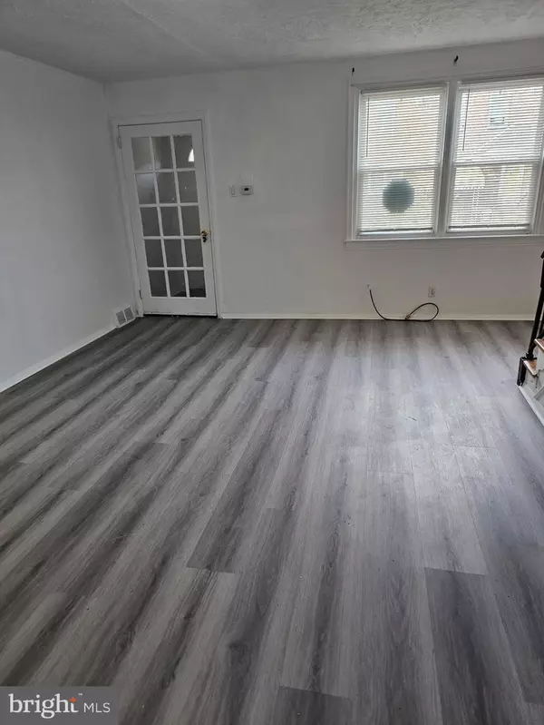 Philadelphia, PA 19149,7039 KINDRED ST