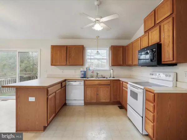 Maurertown, VA 22644,213 BLACK OAK DR