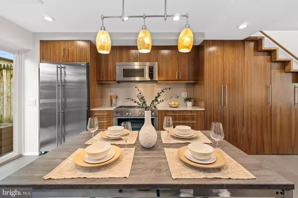 Philadelphia, PA 19147,1231 LOMBARD ST