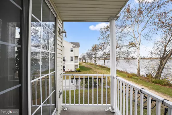 Palmyra, NJ 08065,5409 RIVERFRONT DR