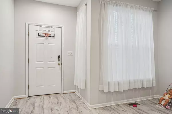 Woodbury, NJ 08096,208 CHANCELLOR DR