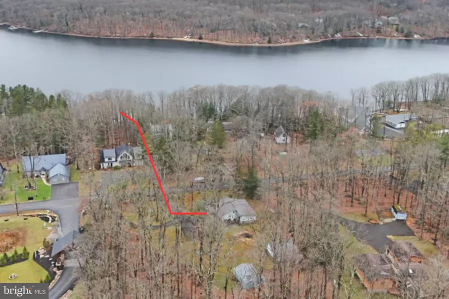 222 SKIPPERS POINT RD, Oakland, MD 21550