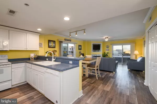 Ocean City, MD 21842,5405 COASTAL - SUNSET BAY #406