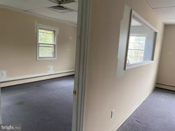 Forked River, NJ 08731,540 LACEY RD