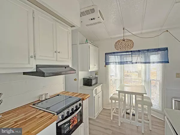 Rehoboth Beach, DE 19971,19952 1ST AVE #9