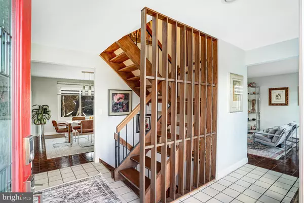 Oakton, VA 22124,10906 MILLER RD