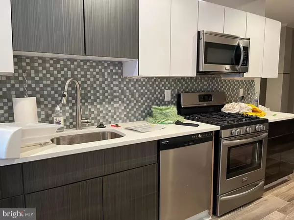 Philadelphia, PA 19146,1701 SOUTH ST #1F