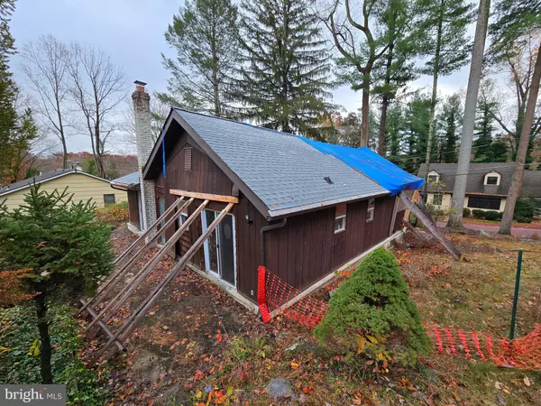 Newtown Square, PA 19073,11 SPRUCE RD