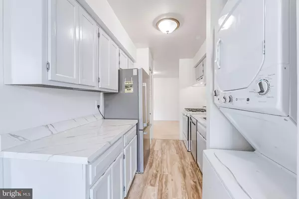 Reston, VA 20190,11240 CHESTNUT GROVE SQ #31