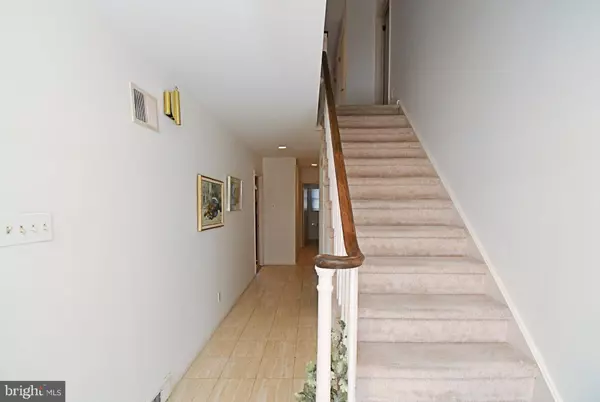 Cheltenham, PA 19012,227 BARCLAY CIR