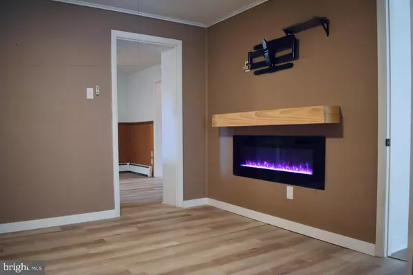 Coal Township, PA 17866,1551 HOLLY ST W