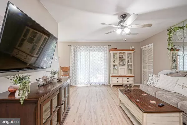 Westville, NJ 08093,416 WINDING WAY