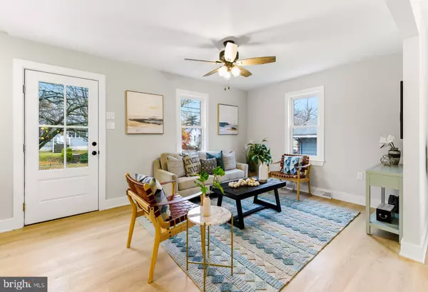 Audubon, NJ 08106,21 N DAVIS AVE