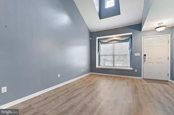 Bear, DE 19701,221 GLADSTONE WAY