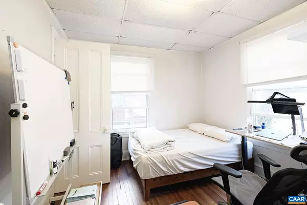 Charlottesville, VA 22903,117 WASHINGTON AVE #A