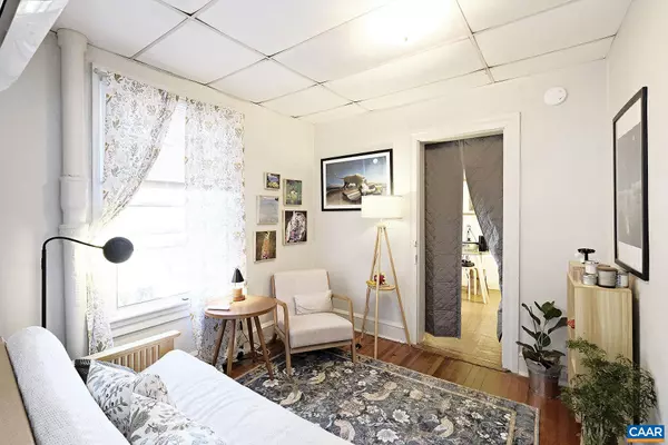 117 WASHINGTON AVE #A, Charlottesville, VA 22903