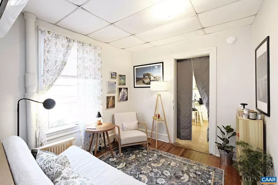 117 WASHINGTON AVE #A, Charlottesville, VA 22903