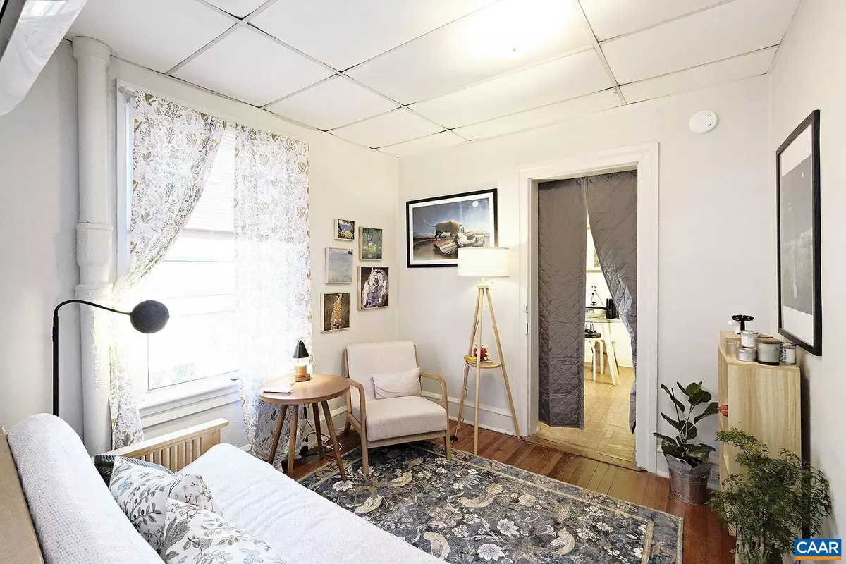 Charlottesville, VA 22903,117 WASHINGTON AVE #A