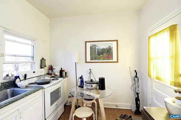 Charlottesville, VA 22903,117 WASHINGTON AVE #A