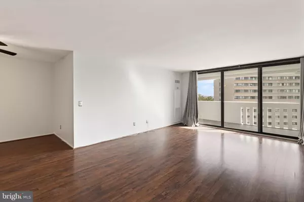 Alexandria, VA 22304,6101 EDSALL RD #1209