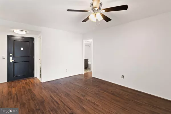 Alexandria, VA 22304,6101 EDSALL RD #1209