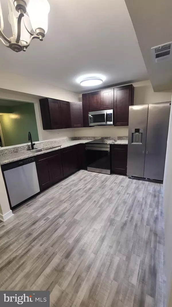 Annapolis, MD 21403,7036 HARBOUR VILLAGE CT #T1