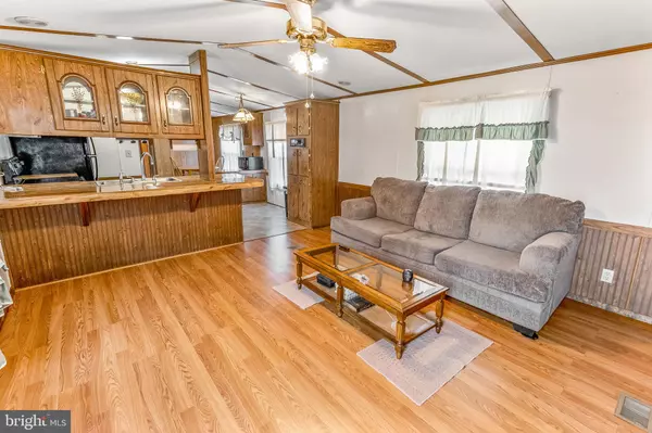 Martinsburg, WV 25404,87 EXPLORER LN