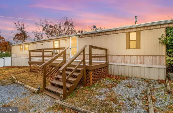 Martinsburg, WV 25404,87 EXPLORER LN