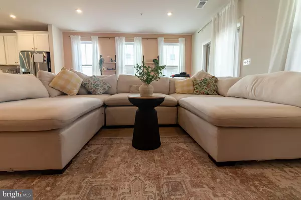 Manassas Park, VA 20111,201 PARK CENTRAL TER #B