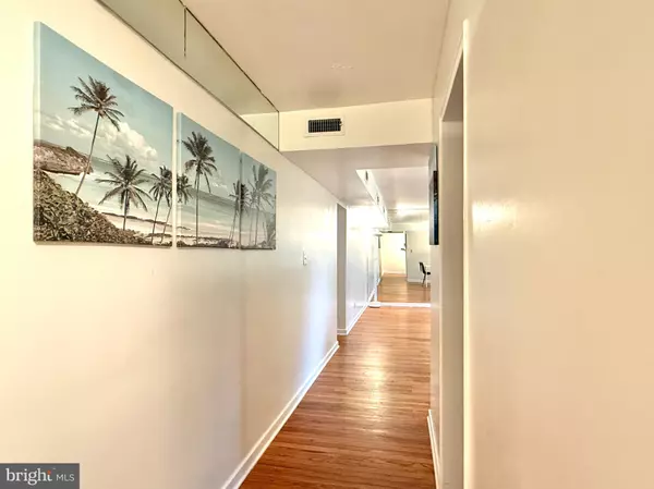 Silver Spring, MD 20910,2205 WASHINGTON AVE #102