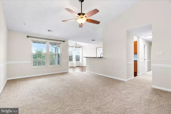 Frederick, MD 21703,5640 WADE CT #J