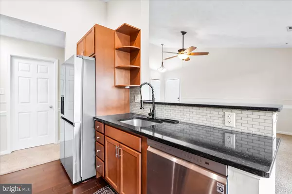 Frederick, MD 21703,5640 WADE CT #J