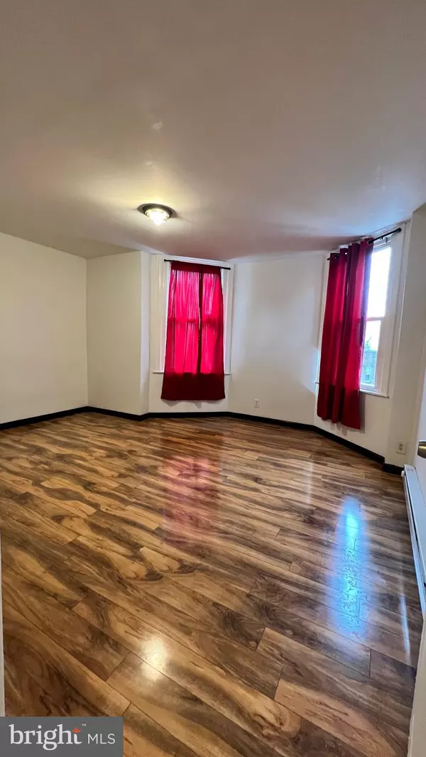 Philadelphia, PA 19124,4848 E ROOSEVELT BLVD