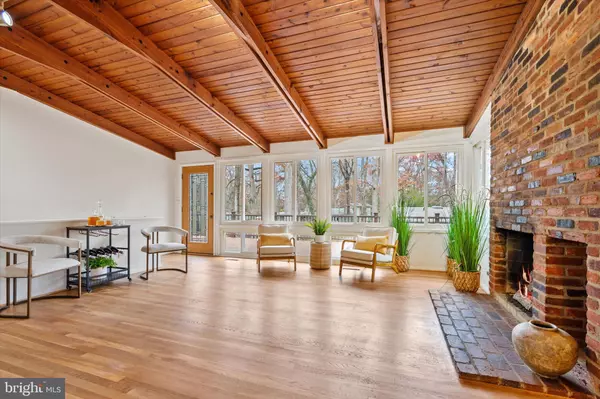 Falls Church, VA 22042,3400 HARTWELL CT