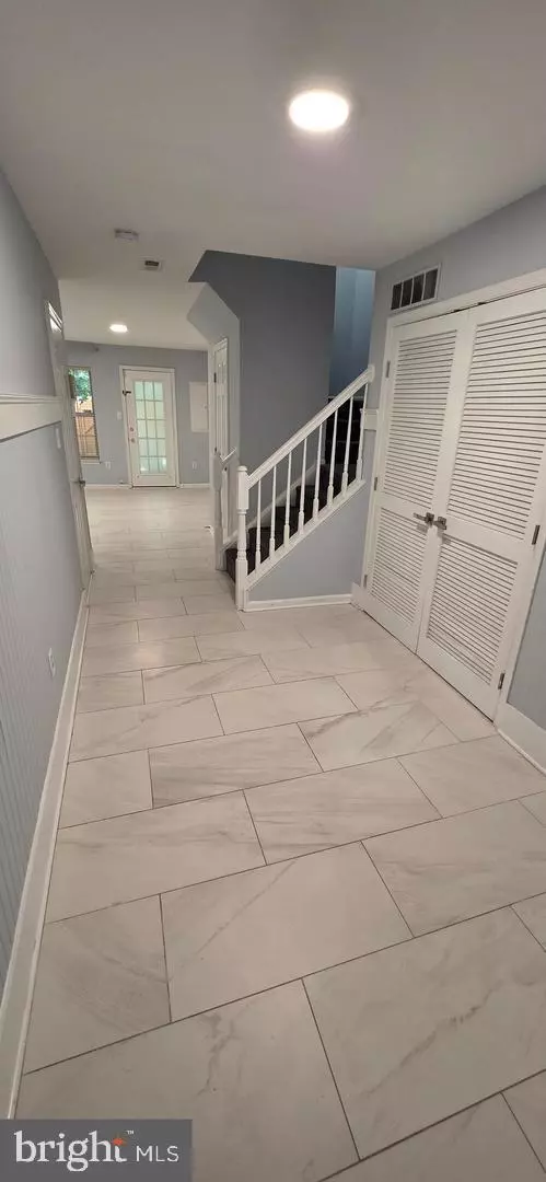 Ashburn, VA 20147,43183 GLENELDER TER