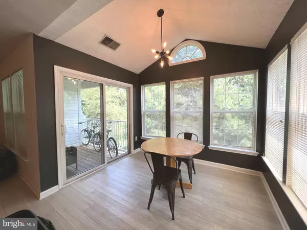 Odenton, MD 21113,2400 AUTUMN HARVEST CT #303