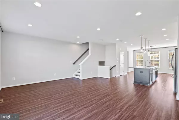 Manassas, VA 20110,8182 BROAD PL