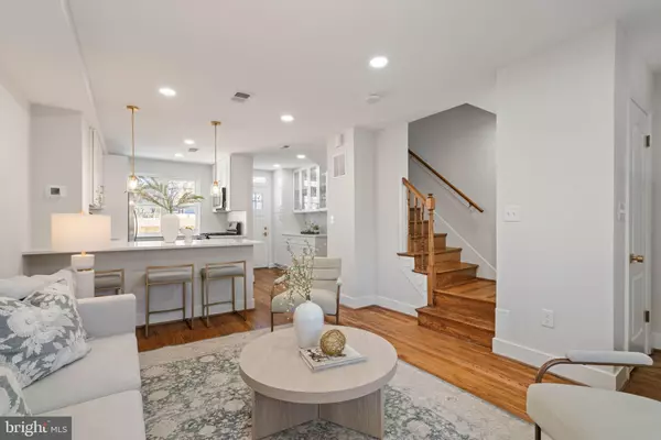 Alexandria, VA 22305,3013 MANNING ST